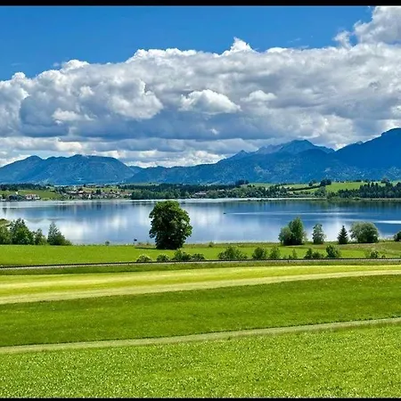 Apartment Am Weissensee Mit Pool,sauna